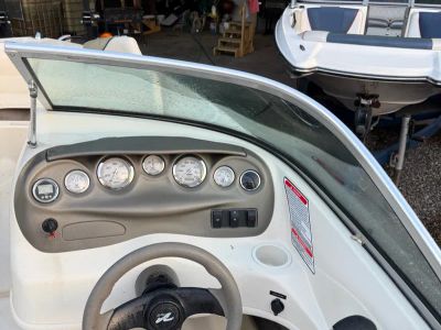 2005 Sea Ray 185 Outboard Sport - Photo 12