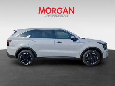 2026 Kia Sorento — side profile view