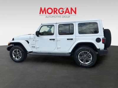 2019 Jeep Wrangler Unlimited — interior view
