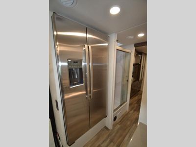 2026 Jayco Precept - Photo 8
