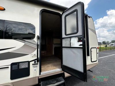 2018 Forest River RV Rockwood Mini Lite — photo 15 view