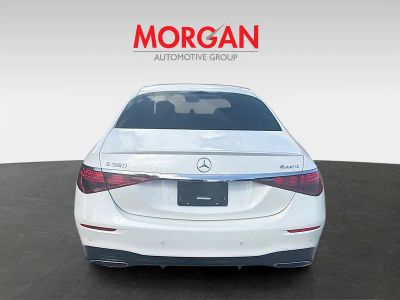 2022 Mercedes-Benz S-Class — detail view