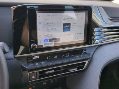 2026 Toyota Camry - Photo 11