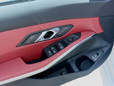 2026 BMW 3 Series — photo 23 view