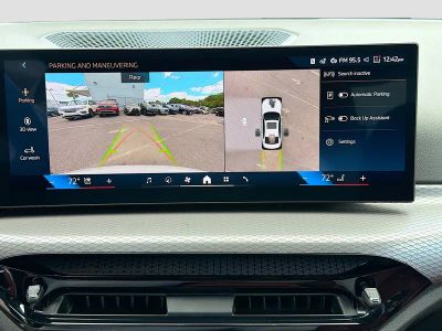 2026 BMW 3 Series — photo 34 view