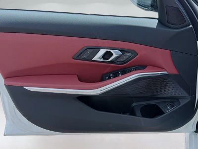 2026 BMW 3 Series — photo 22 view