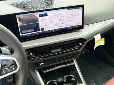 2026 BMW 3 Series — photo 28 view