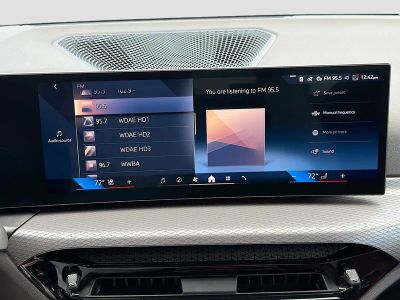 2026 BMW 3 Series — photo 32 view