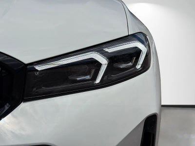 2026 BMW 3 Series — photo 9 view