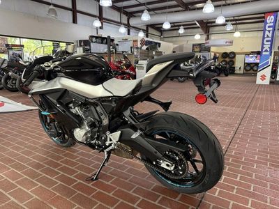 2026 CFMOTO 675SS - Photo 4