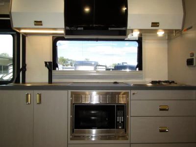 2026 Winnebago NAVION - Photo 7