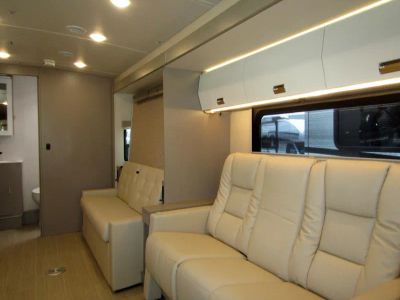 2026 Winnebago NAVION - Photo 13