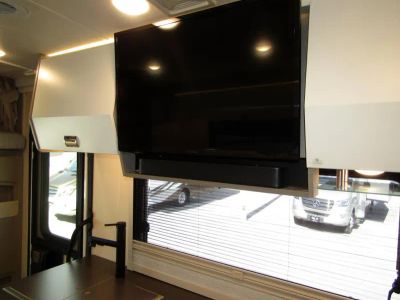 2026 Winnebago NAVION - Photo 19