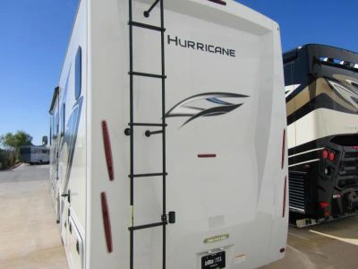 2023 Thor Motor Coach HURRICANE - Photo 41