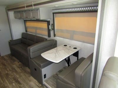 2023 Thor Motor Coach HURRICANE - Photo 7