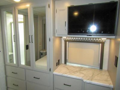 2023 Thor Motor Coach HURRICANE - Photo 18