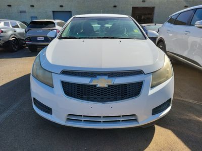 2013 Chevrolet Cruze - Photo 2