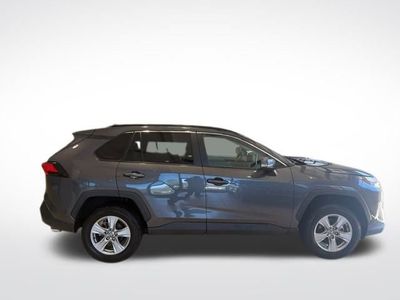 2025 Toyota RAV4 XLE - Photo 7