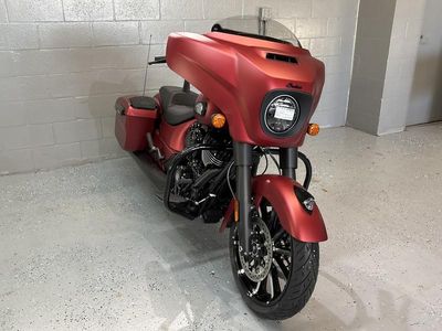 2025 Indian Motorcycle Chieftain Dark Horse w/PowerBand Audio Sunset Red Smoke - Photo 2