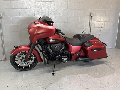 2025 Indian Motorcycle Chieftain Dark Horse w/PowerBand Audio Sunset Red Smoke - Photo 8