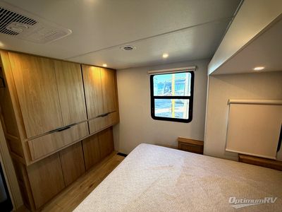 2026 Winnebago Thrive — photo 14 view