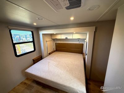 2026 Winnebago Thrive — photo 15 view