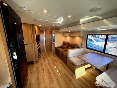 2026 Winnebago Thrive — photo 13 view