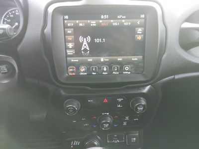 2022 Jeep Renegade - Photo 20