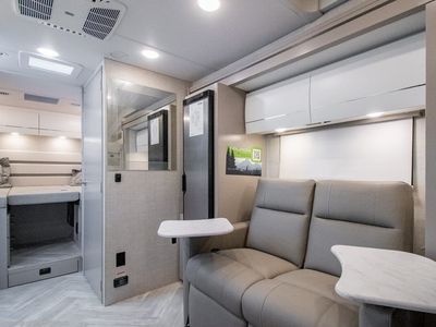 2026 Thor Motor Coach Tiburon - Photo 8