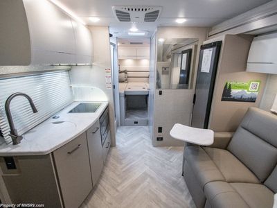 2026 Thor Motor Coach Tiburon - Photo 7