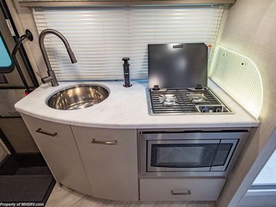2026 Thor Motor Coach Tiburon - Photo 15
