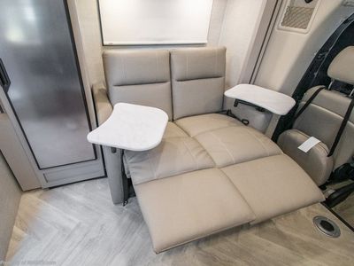2026 Thor Motor Coach Tiburon - Photo 10