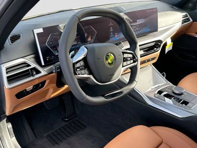 2026 BMW 3 Series — photo 7 view