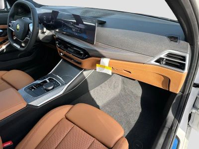 2026 BMW 3 Series — photo 24 view