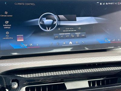 2026 BMW 3 Series — photo 13 view