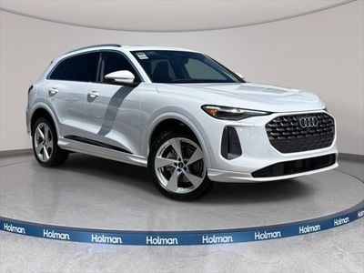 2025 Audi Q5 — side profile view