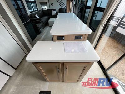 2025 Forest River RV Cherokee Timberwolf Black Label - Photo 21