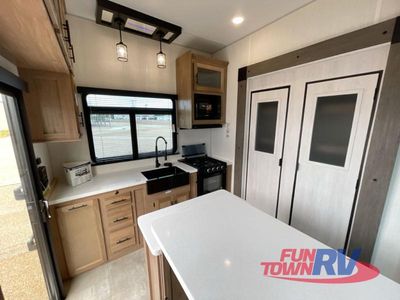 2025 Forest River RV Cherokee Timberwolf Black Label - Photo 13