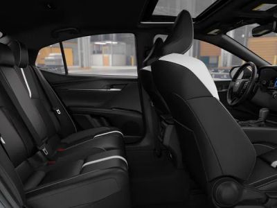 2026 Toyota Camry - Photo 21