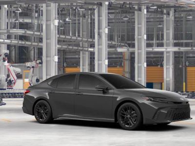 2026 Toyota Camry - Photo 16