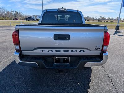 2019 Toyota Tacoma - Photo 4