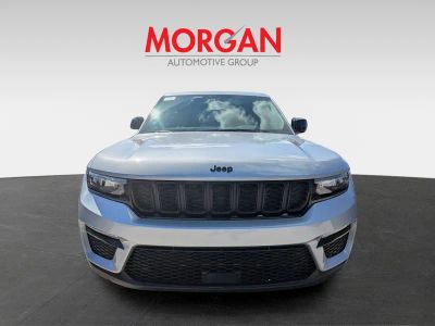 2025 Jeep Grand Cherokee — photo 7 view
