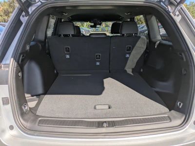 2025 Jeep Grand Cherokee — photo 11 view