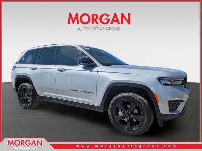 2025 Jeep Grand Cherokee Limited in Silver — front three-quarter view