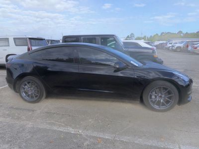 2023 Tesla Model 3 - Photo 4