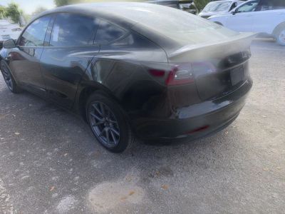 2023 Tesla Model 3 - Photo 8