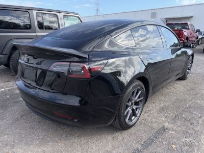 2023 Tesla Model 3 - Photo 6
