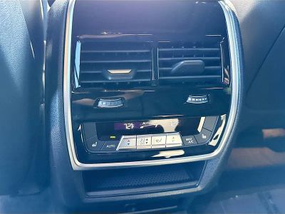 2027 BMW X6 — photo 20 view