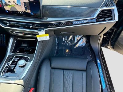 2027 BMW X6 — photo 18 view