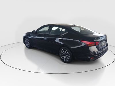 2024 Nissan Altima - Photo 5